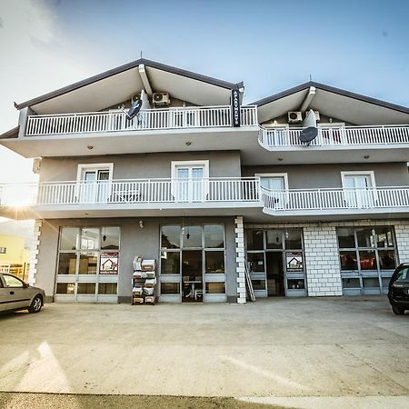 Hotel Ninkovic Trebinje Exterior foto